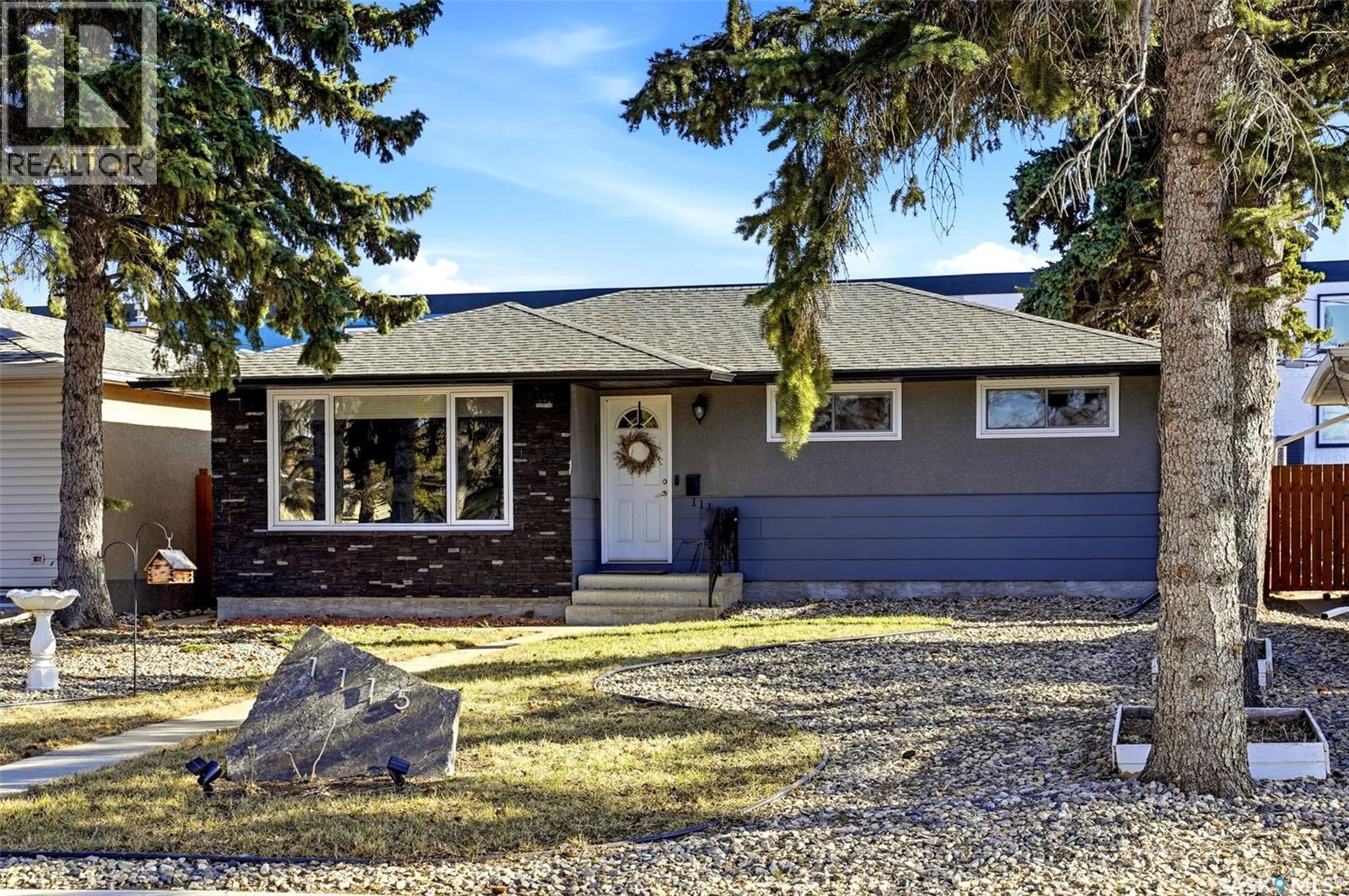 1115 12Th Avenue E, Regina, SK - Outdoor