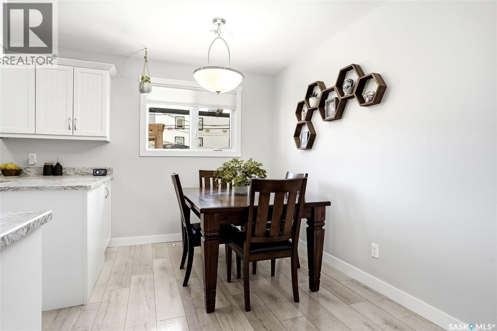 1115 12Th Avenue E, Regina, SK - Indoor Photo Showing Dining Room