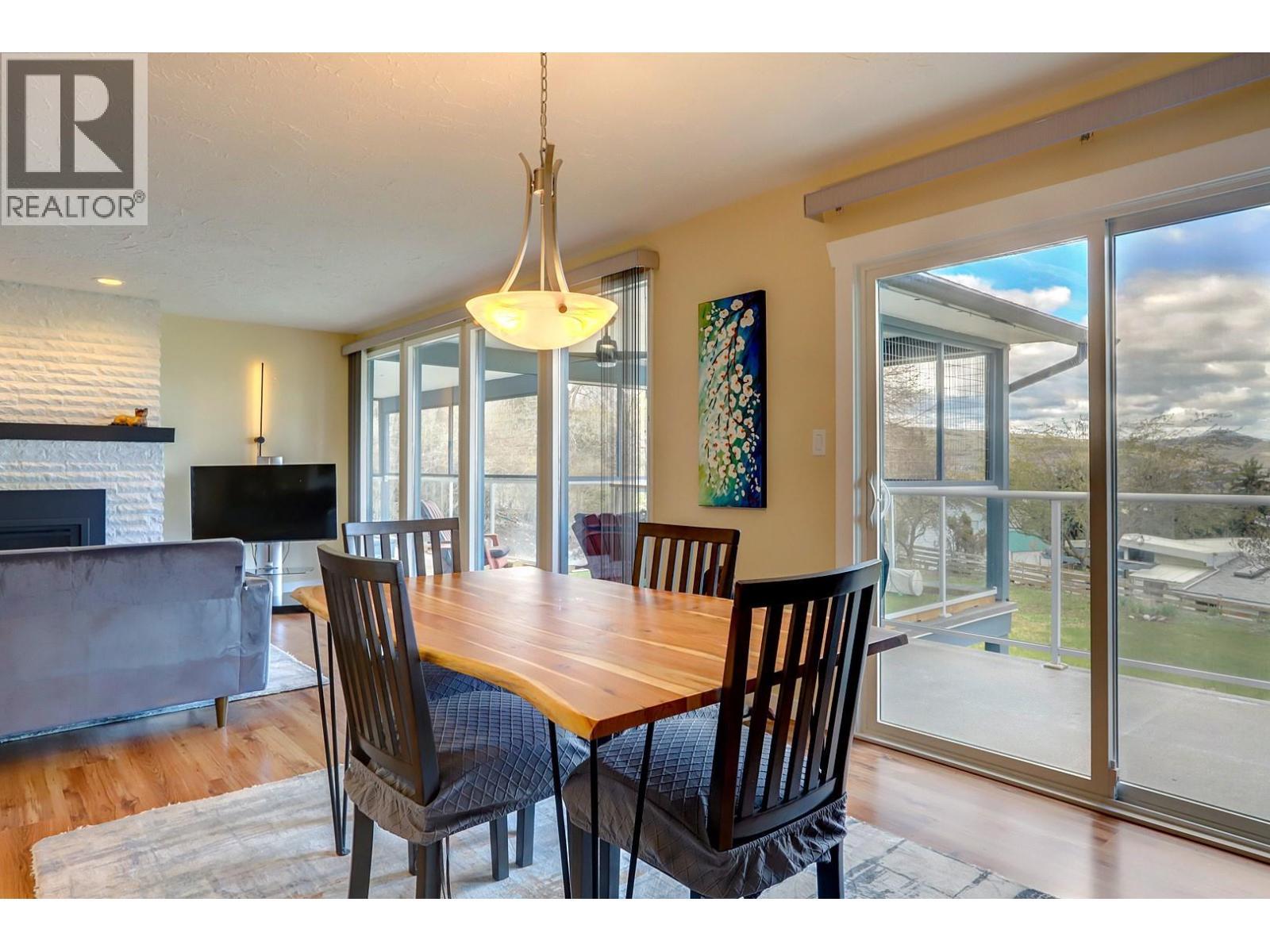 674 Pheasant Road, Vernon, BC - Indoor Photo Showing Dining Room