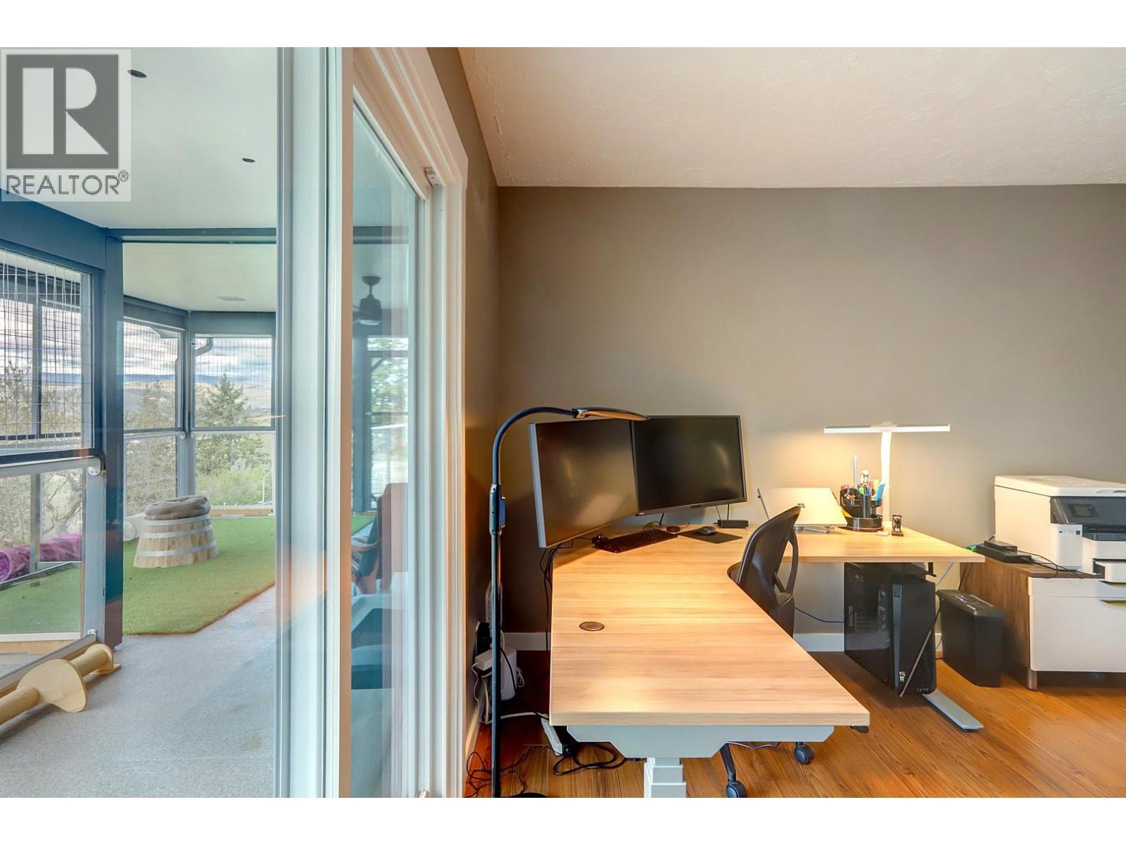 674 Pheasant Road, Vernon, BC - Indoor Photo Showing Office