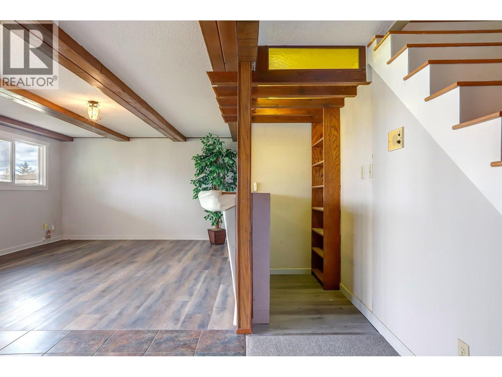 674 Pheasant Road, Vernon, BC - Indoor