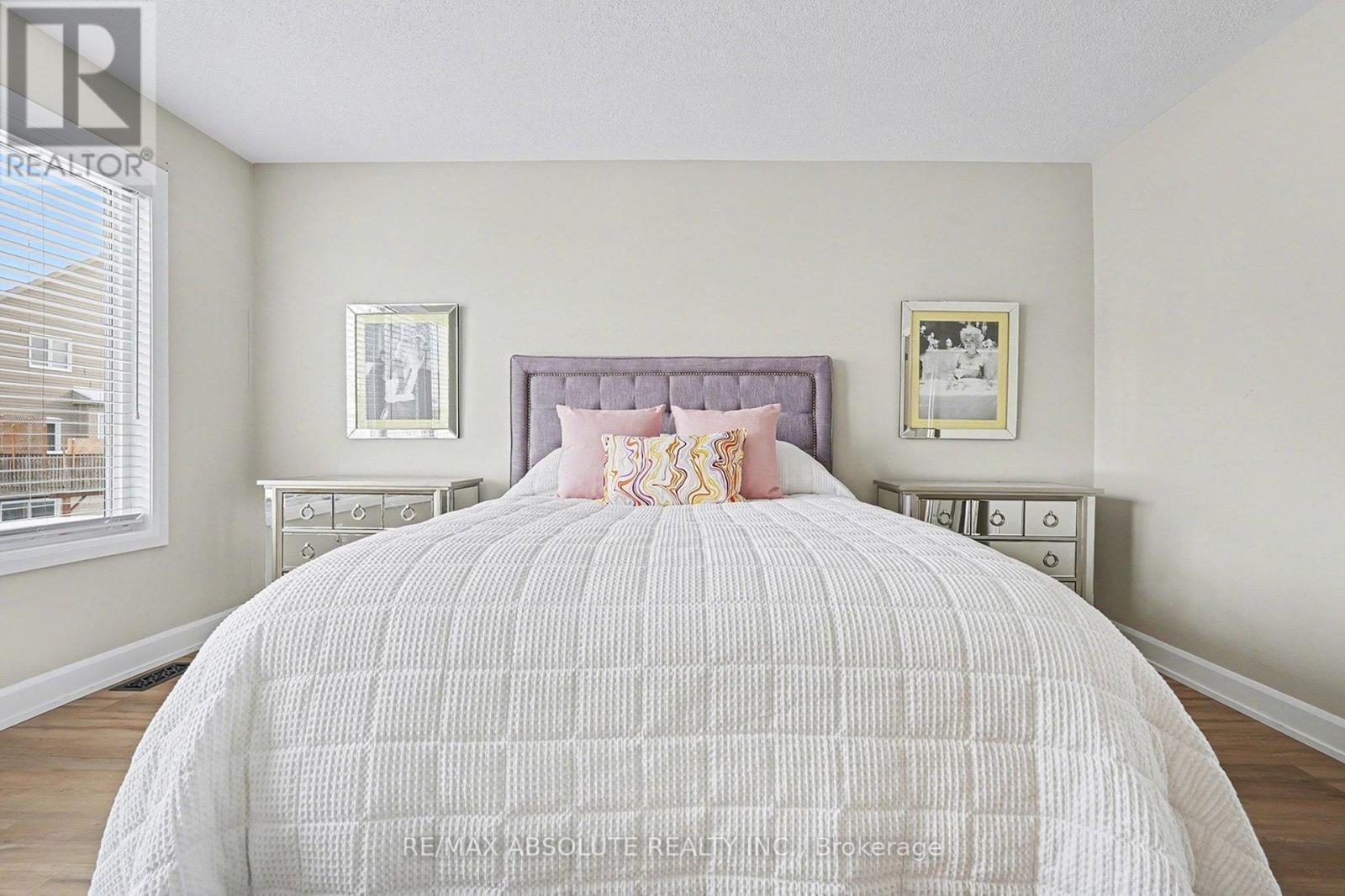 633 Geranium Walk, Ottawa, ON - Indoor Photo Showing Bedroom