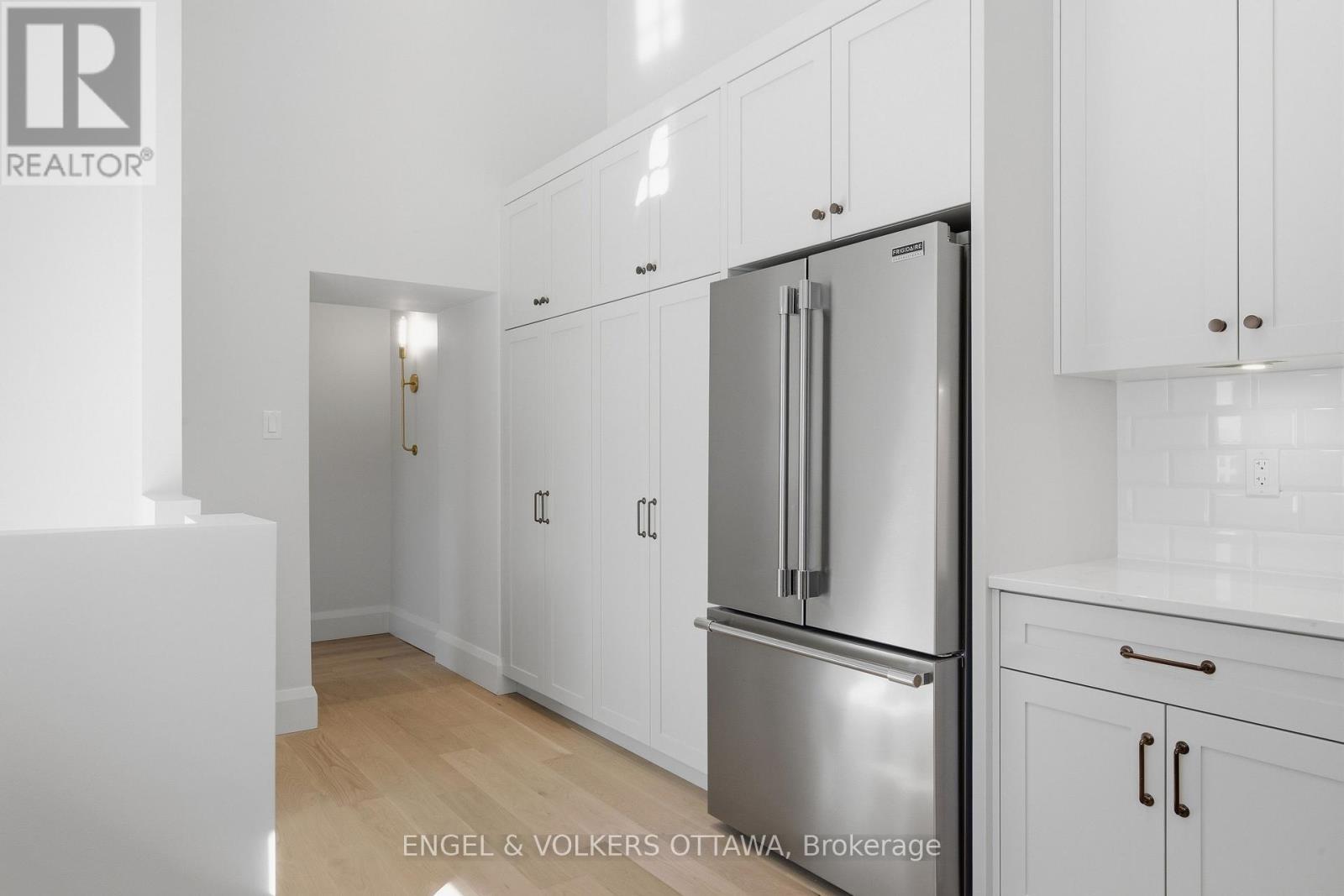 71 Thomas Street, Ottawa, ON - Indoor