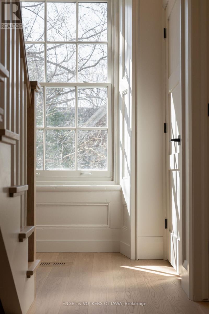 71 Thomas Street, Ottawa, ON - Indoor Photo Showing Other Room
