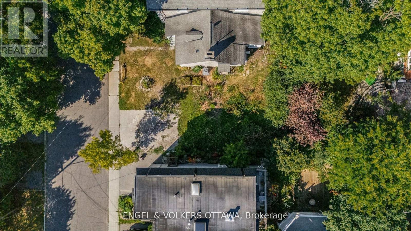 69 Thomas Street, Ottawa, ON