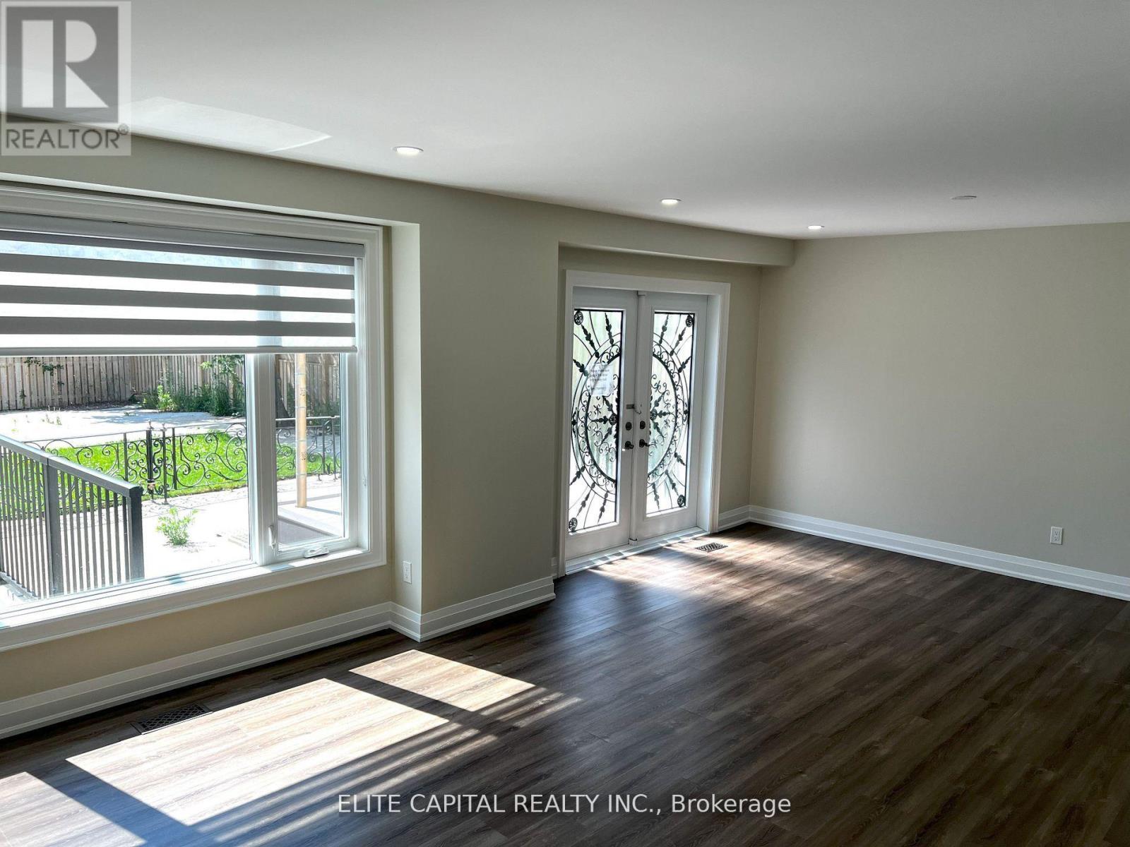 67 Hutcherson Square, Toronto, ON - Indoor