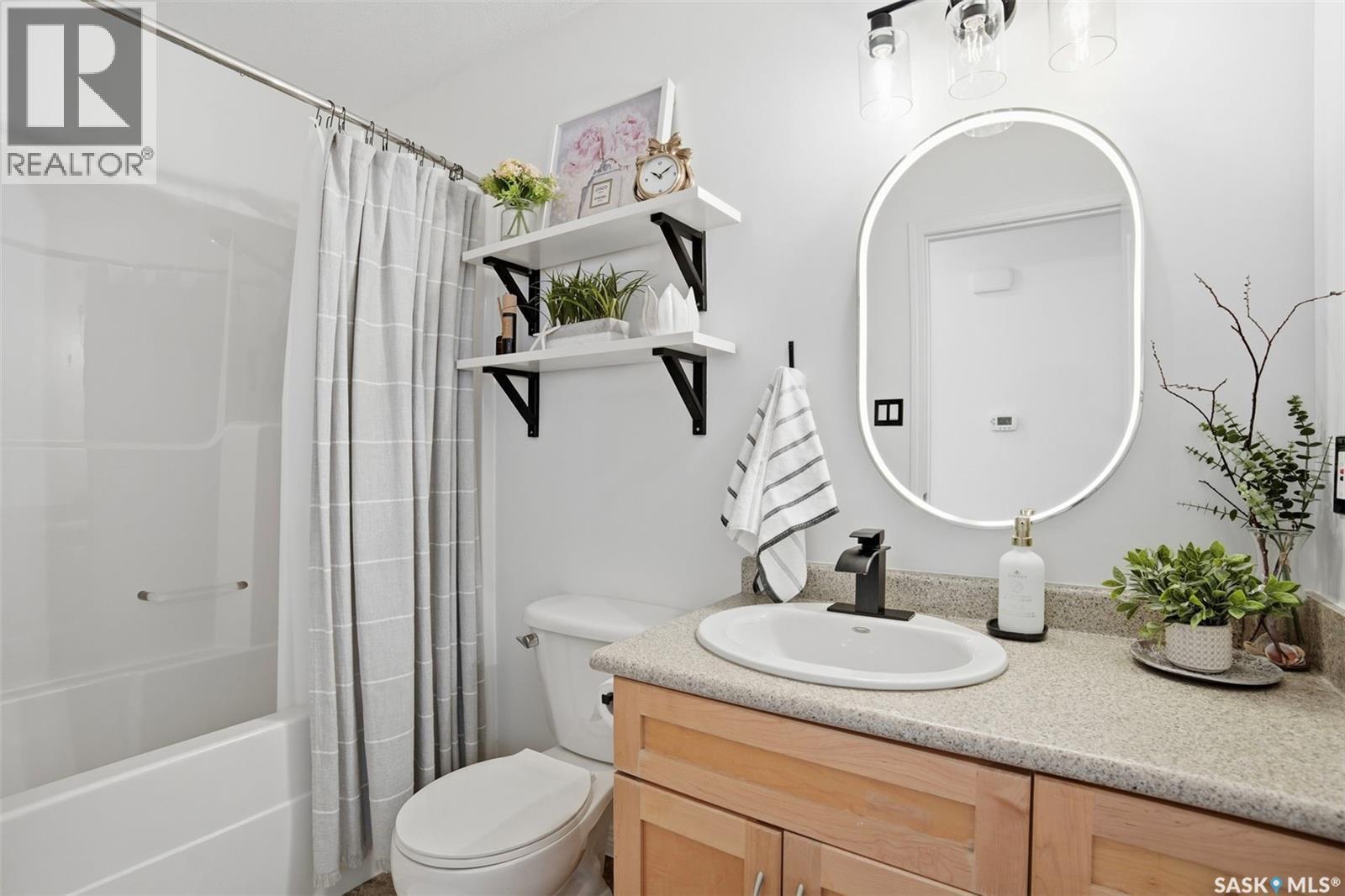101 Lakeridge Drive, Warman, SK - Indoor Photo Showing Bathroom