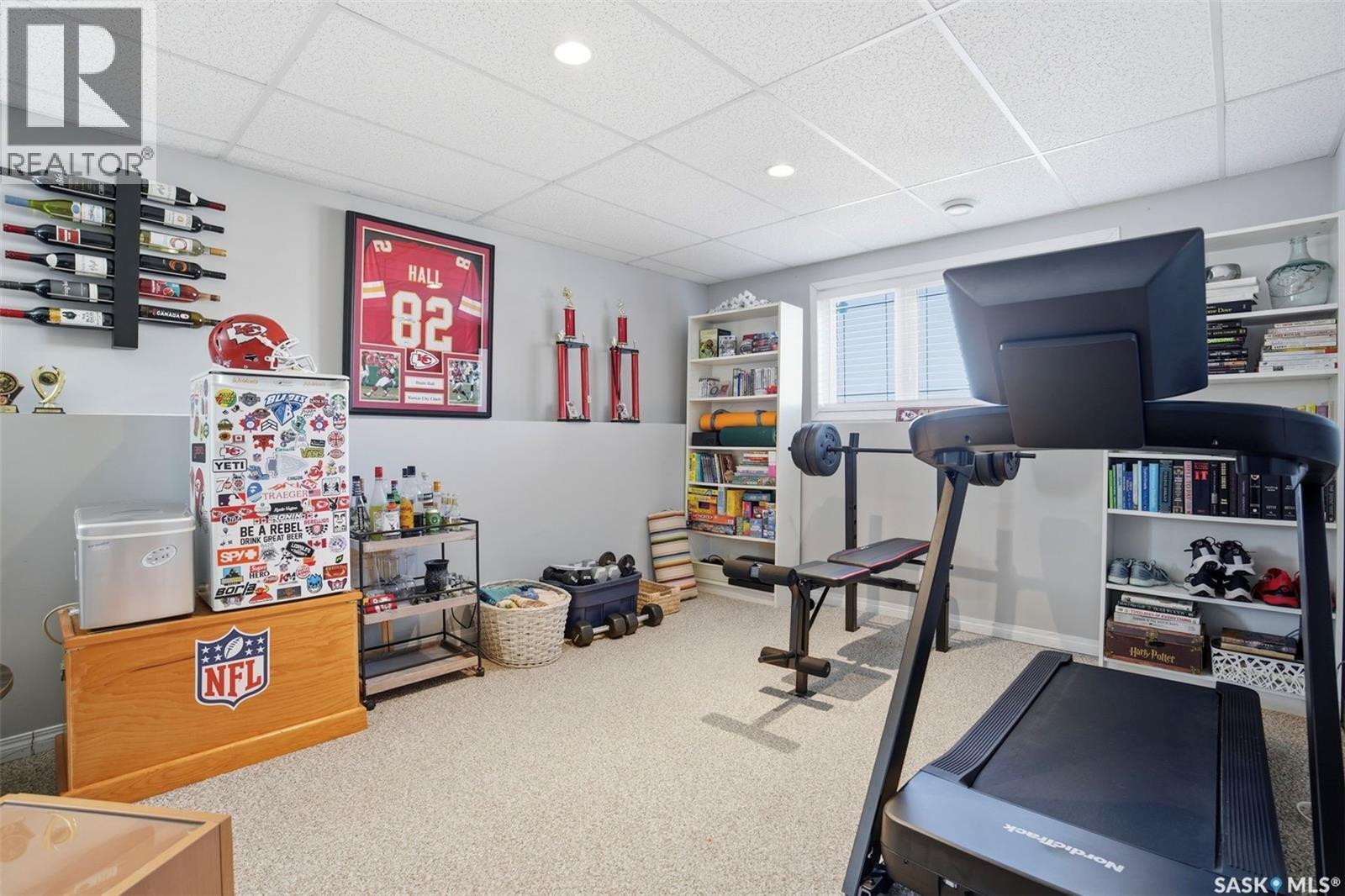 101 Lakeridge Drive, Warman, SK - Indoor Photo Showing Gym Room