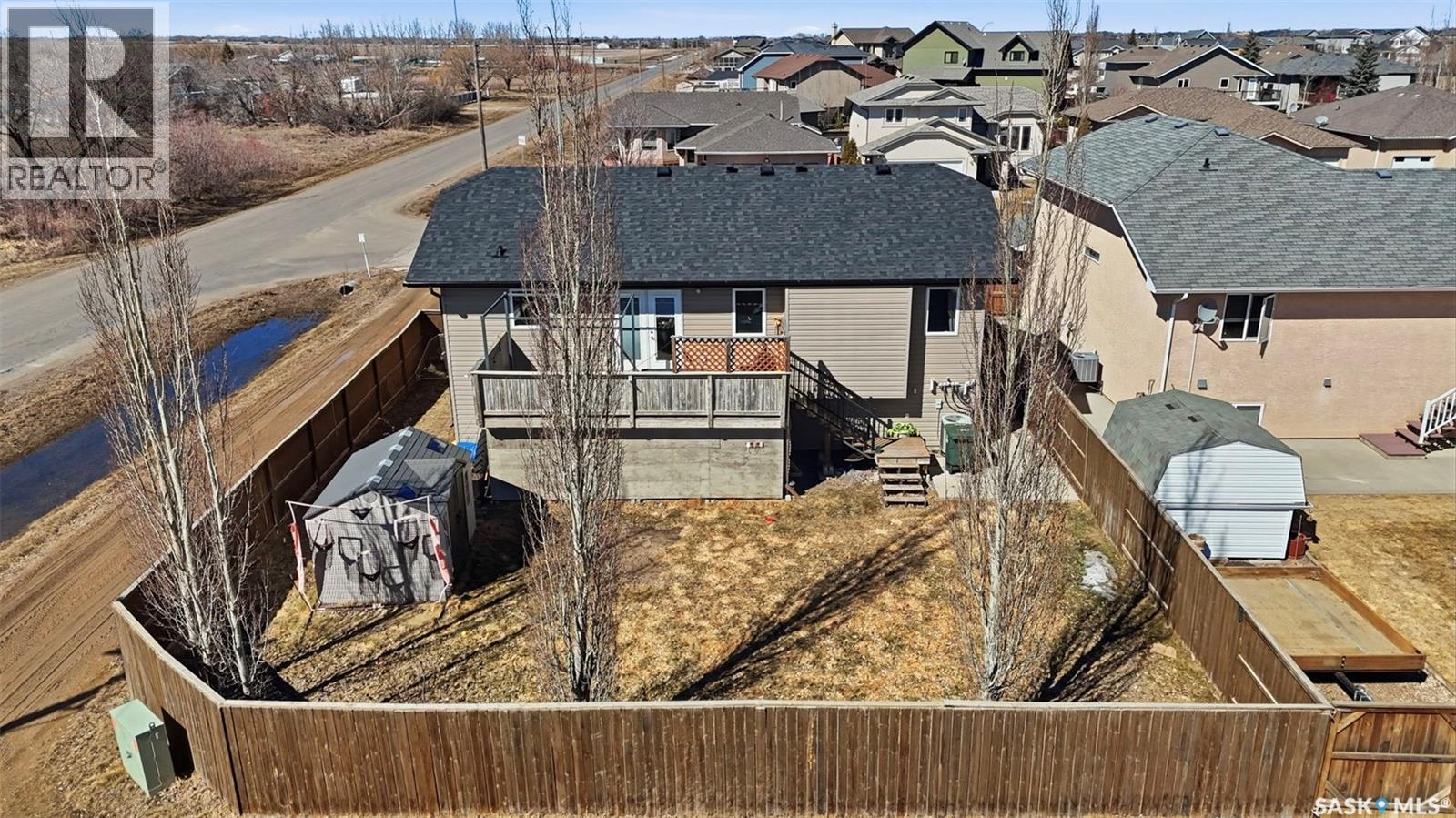 101 Lakeridge Drive, Warman, SK - Outdoor
