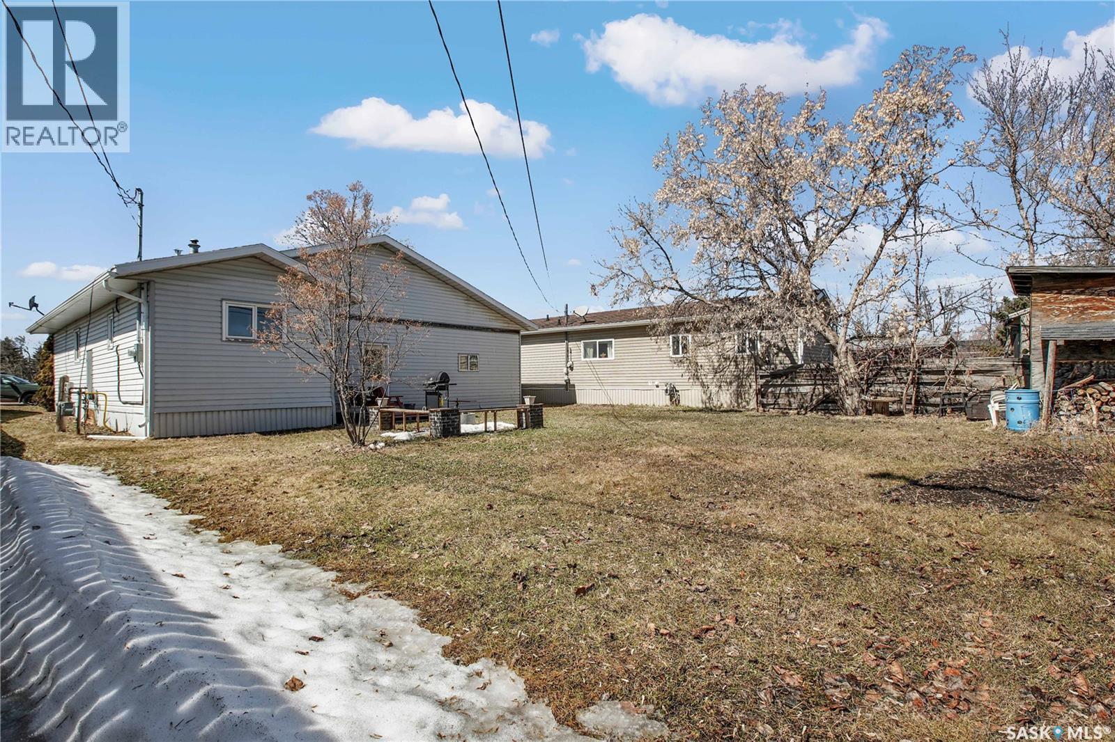 82 2Nd Street, Osler, SK - Outdoor