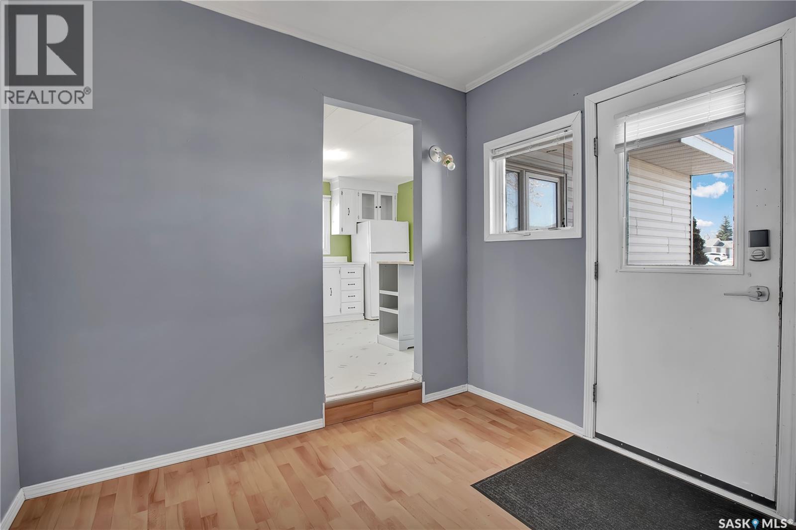 82 2Nd Street, Osler, SK - Indoor Photo Showing Other Room