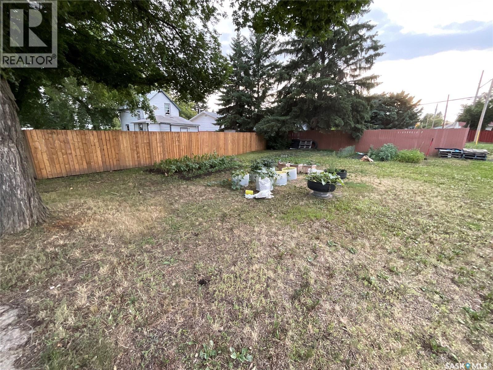 1002 8Th Street, Rosthern, SK - Outdoor