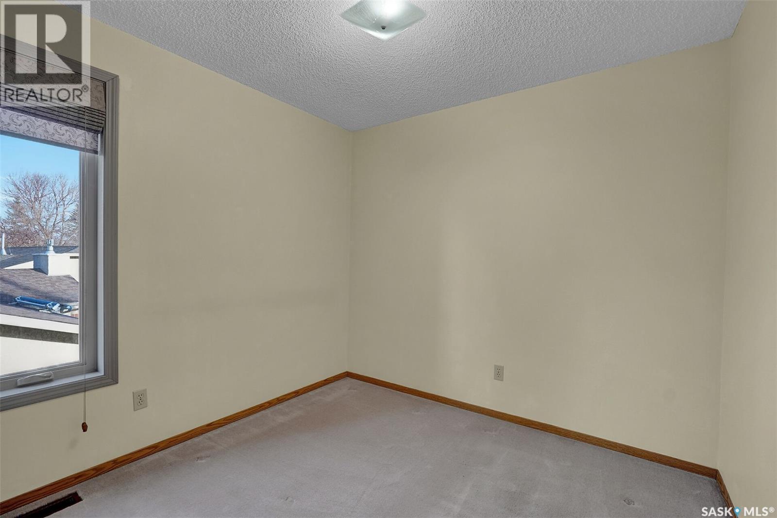 3139 Thacker Bay E, Regina, SK - Indoor Photo Showing Other Room