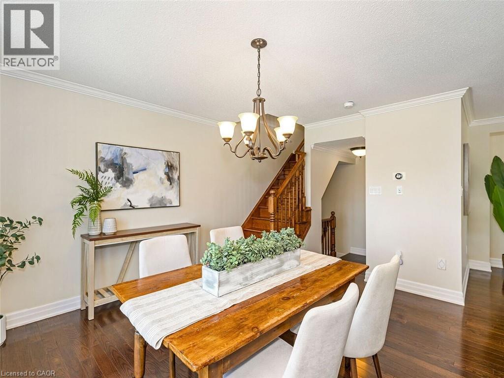 656 Frank Place, Milton, ON - Indoor Photo Showing Dining Room