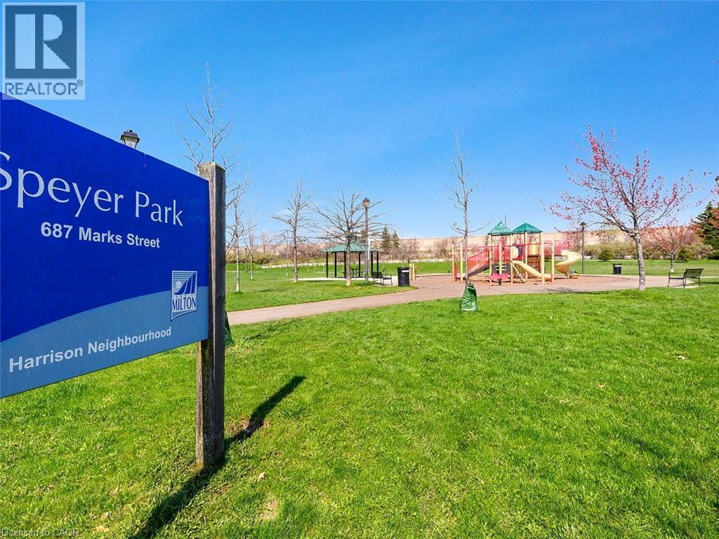 656 Frank Place, Milton, ON - Outdoor
