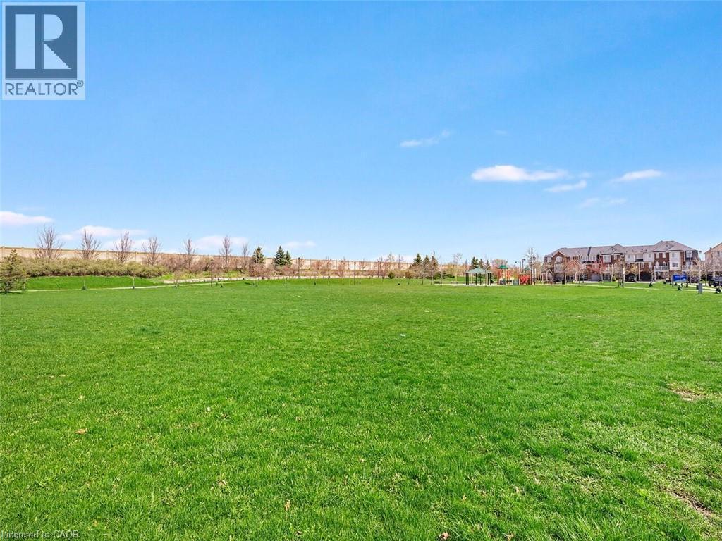656 Frank Place, Milton, ON - Outdoor
