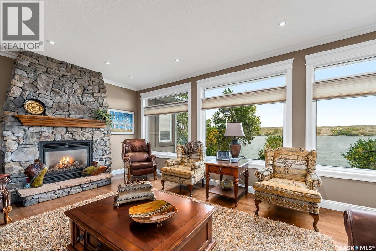 914 Tatanka Drive, Sun Valley, SK - Indoor Photo Showing Living Room With Fireplace