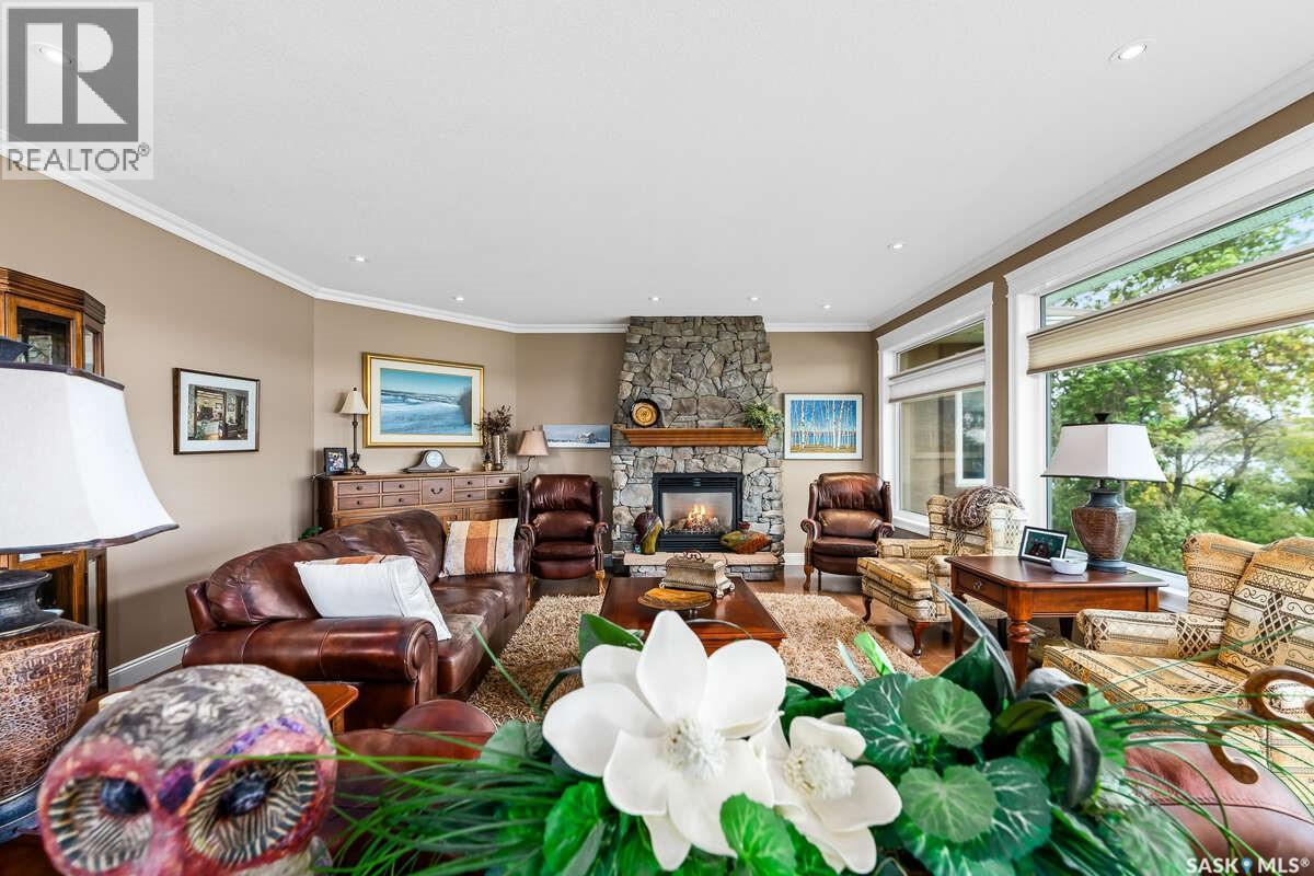 914 Tatanka Drive, Sun Valley, SK - Indoor Photo Showing Living Room With Fireplace