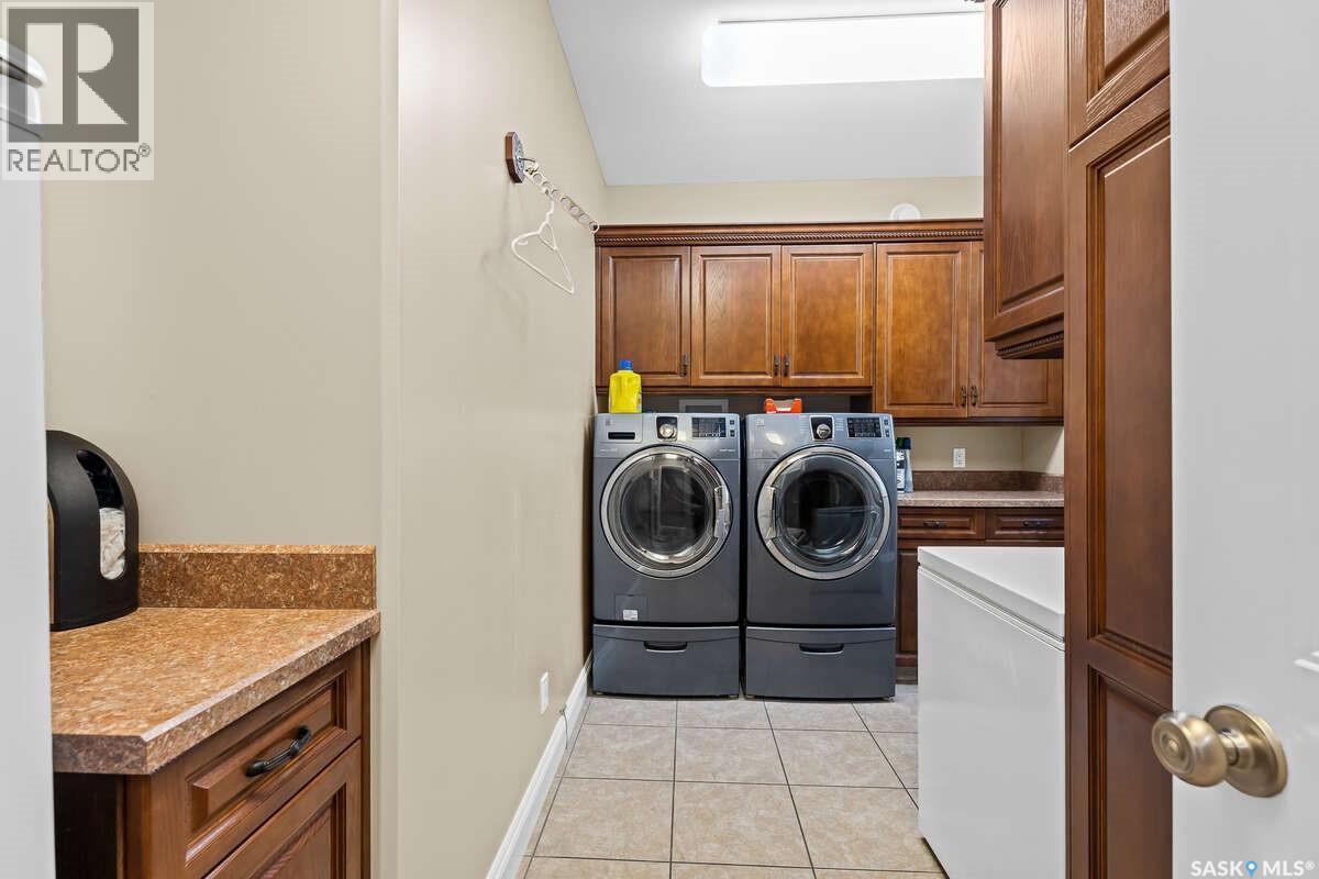 914 Tatanka Drive, Sun Valley, SK - Indoor Photo Showing Laundry Room