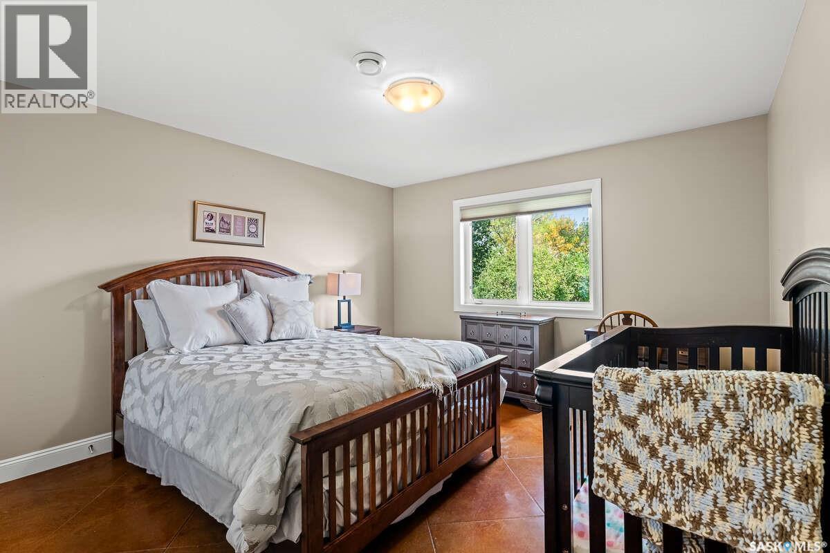 914 Tatanka Drive, Sun Valley, SK - Indoor Photo Showing Bedroom