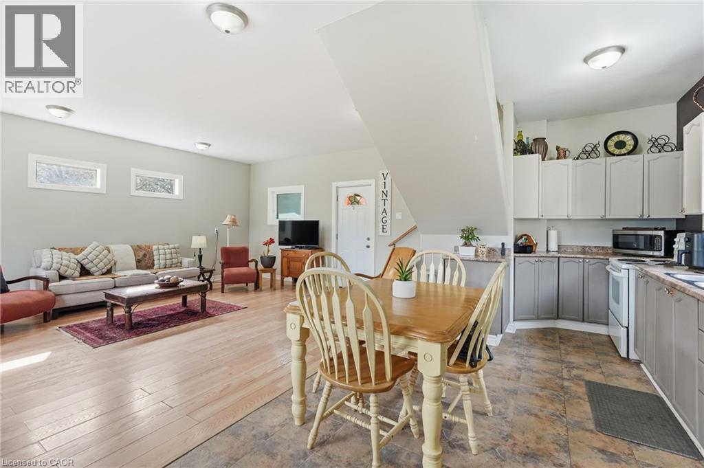 19 5Th Concession E, Waterdown, ON - Indoor