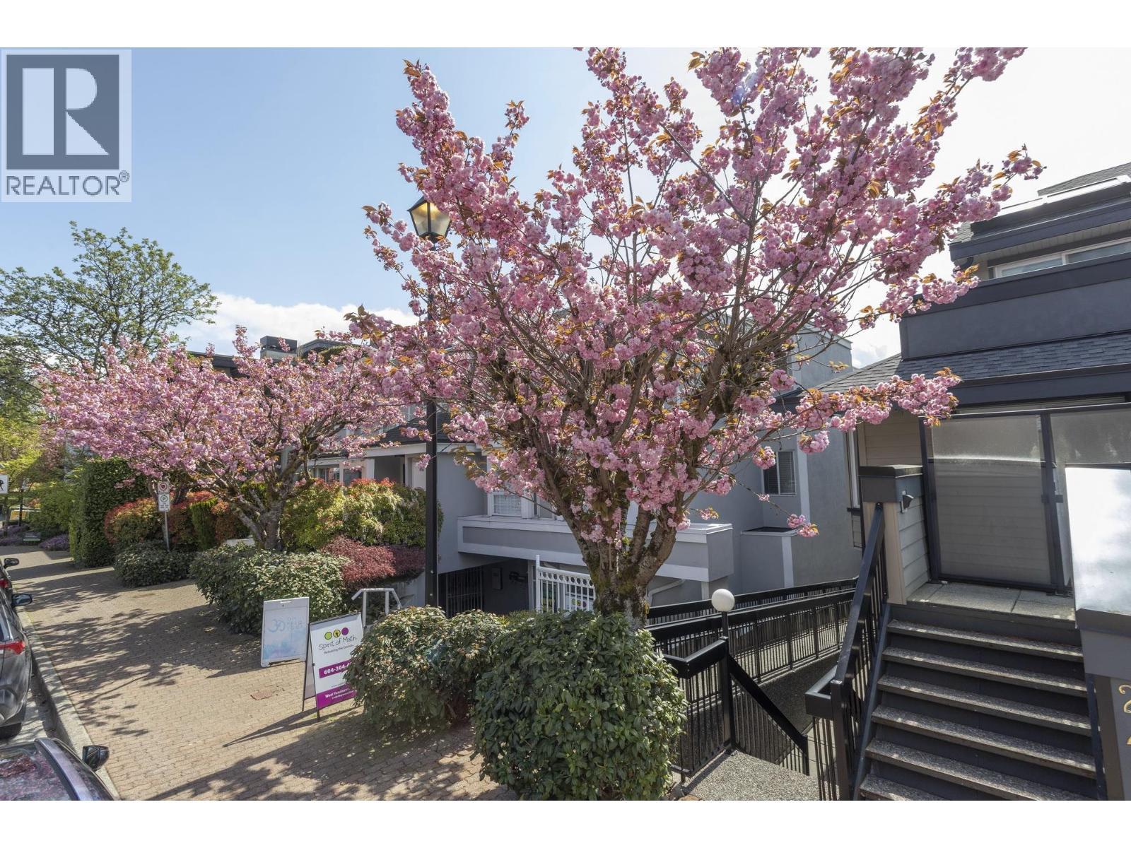 2440 Haywood Avenue, West Vancouver, BC