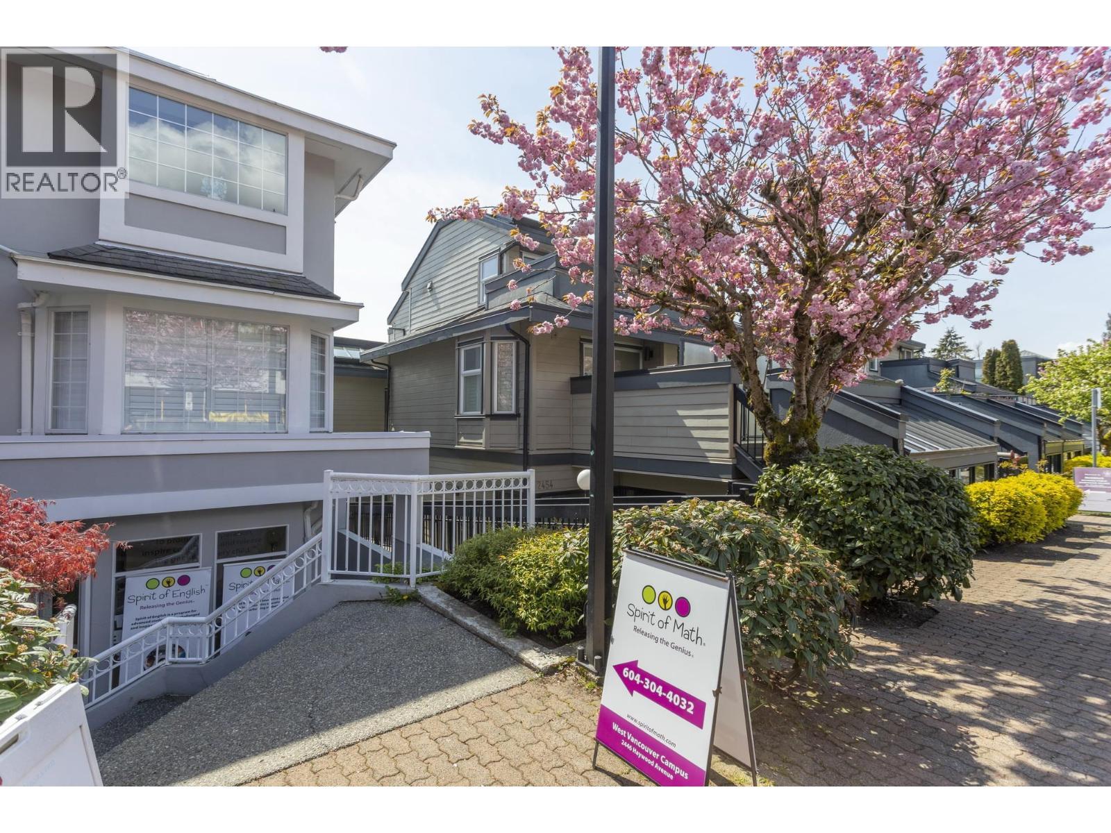 2440 Haywood Avenue, West Vancouver, BC