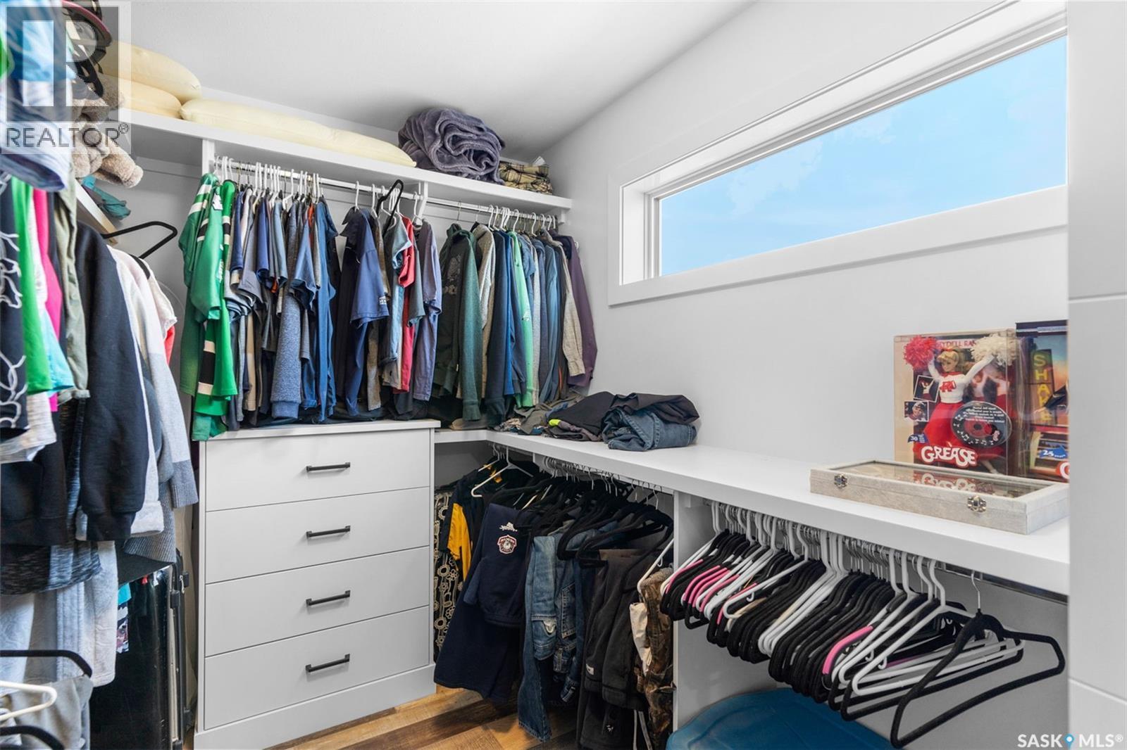 11 Willow View Court, Shields, SK - Indoor With Storage