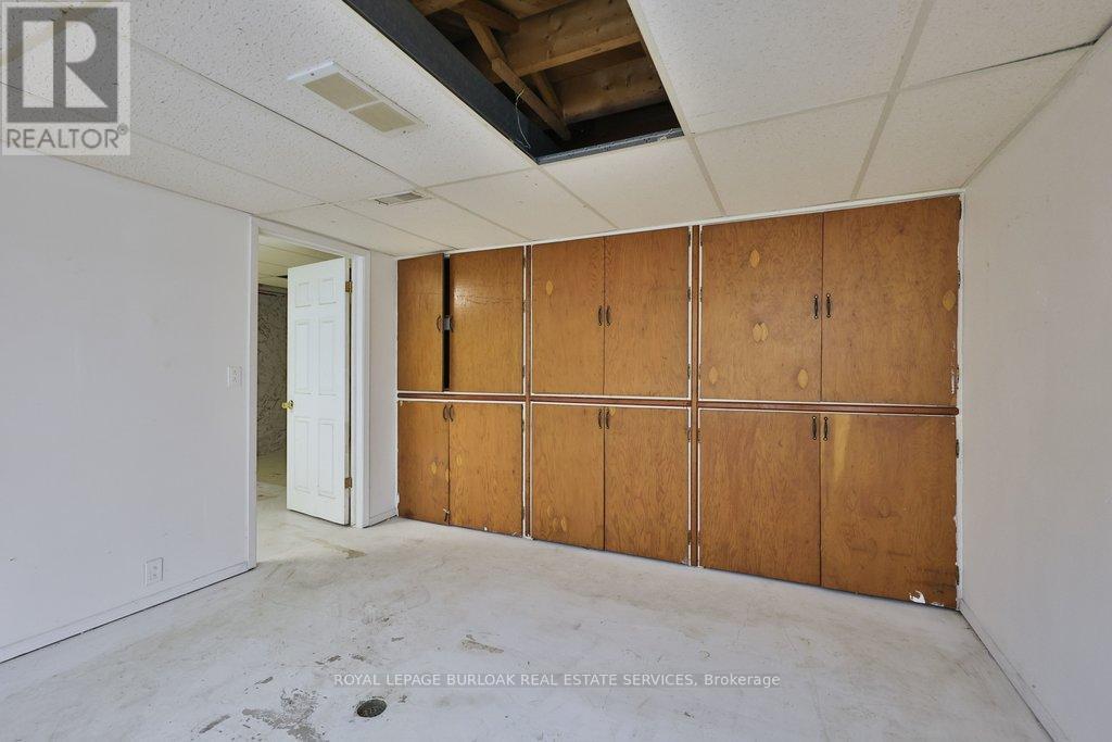 759 King Road, Burlington, ON - Indoor