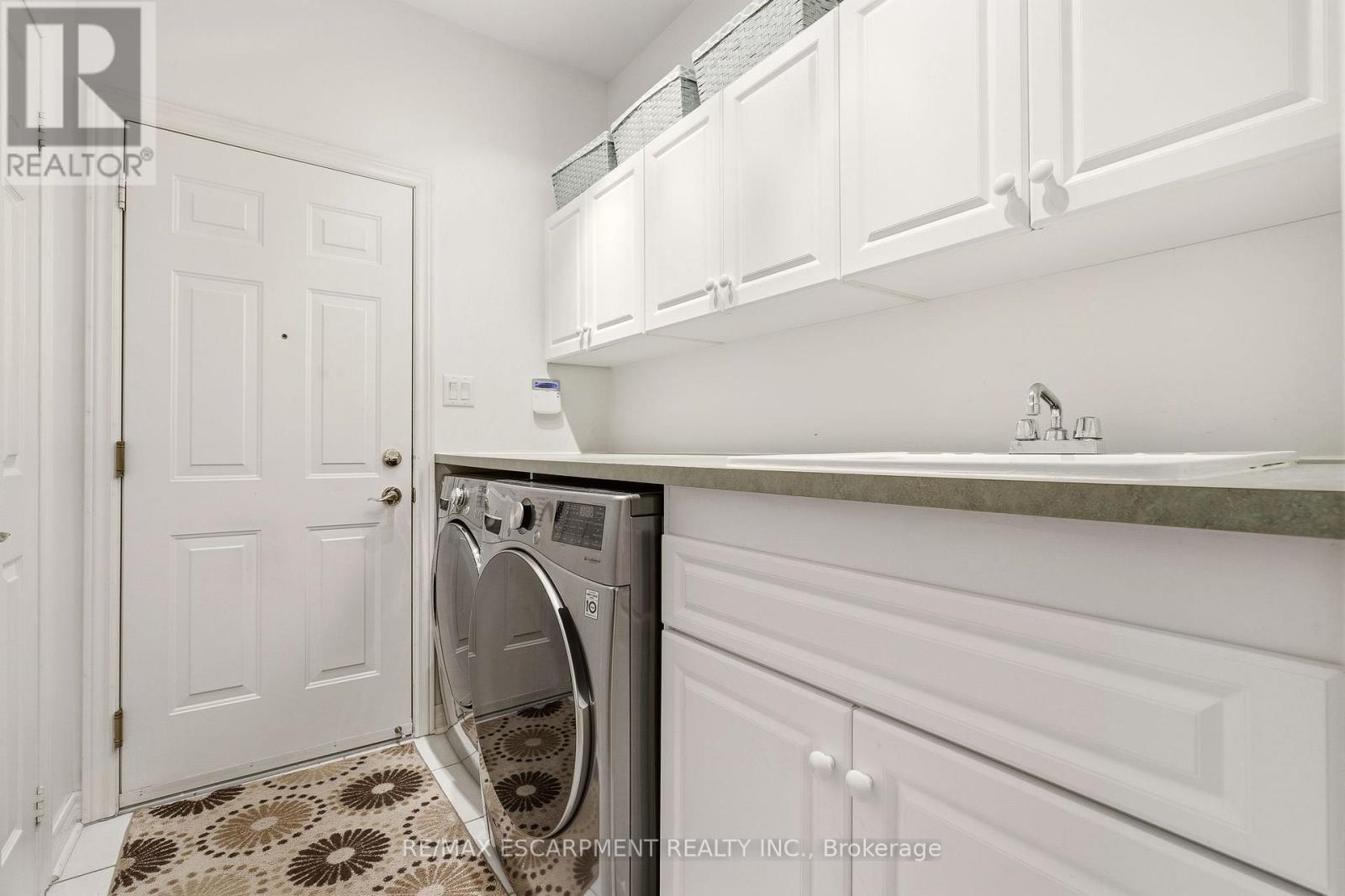 4172 Stonebridge Crescent, Burlington, ON - Indoor Photo Showing Laundry Room