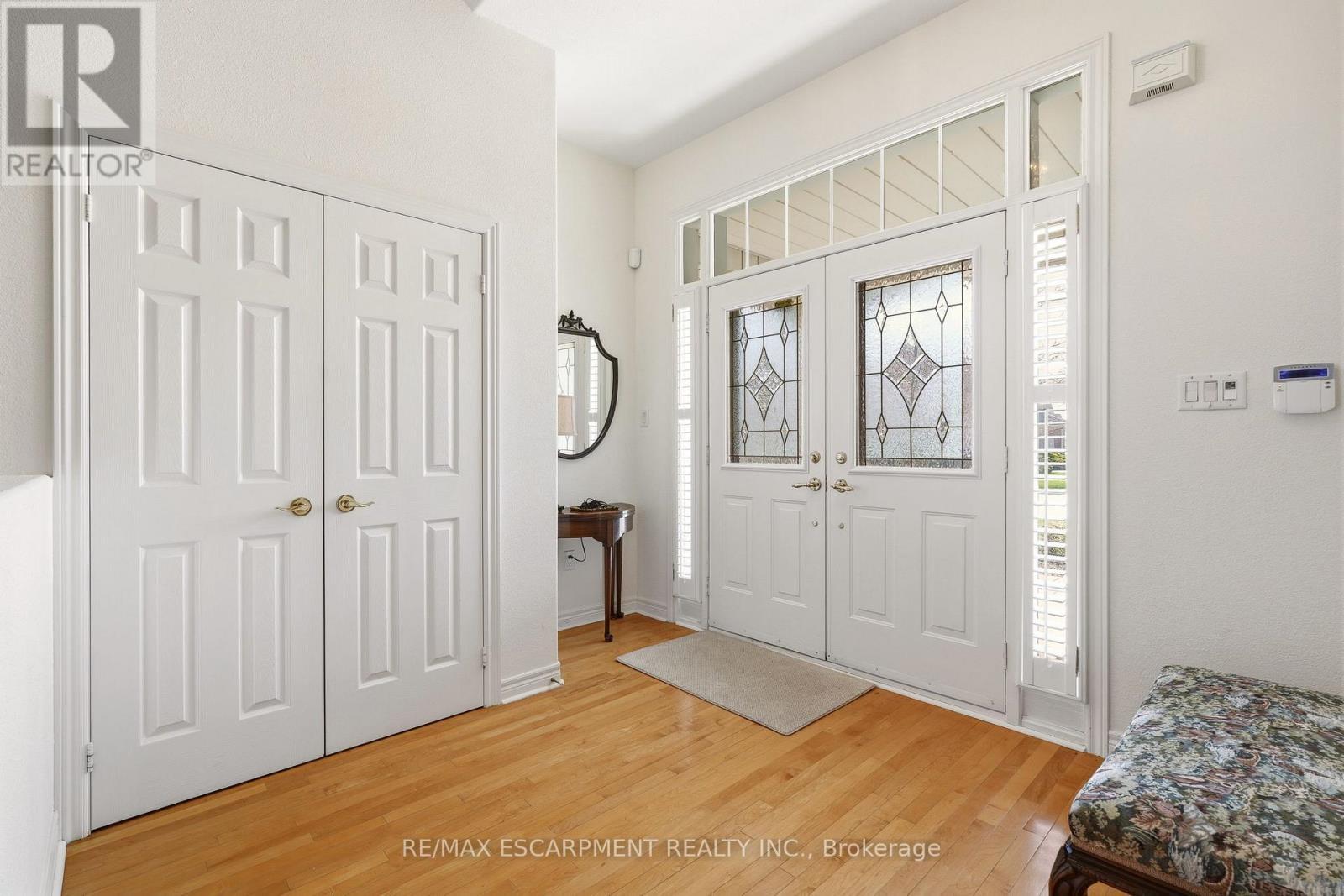 4172 Stonebridge Crescent, Burlington, ON - Indoor