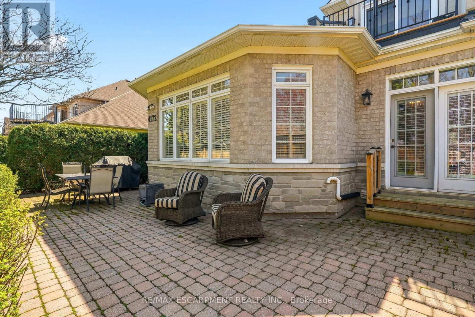 4172 Stonebridge Crescent, Burlington, ON - Outdoor With Deck Patio Veranda With Exterior