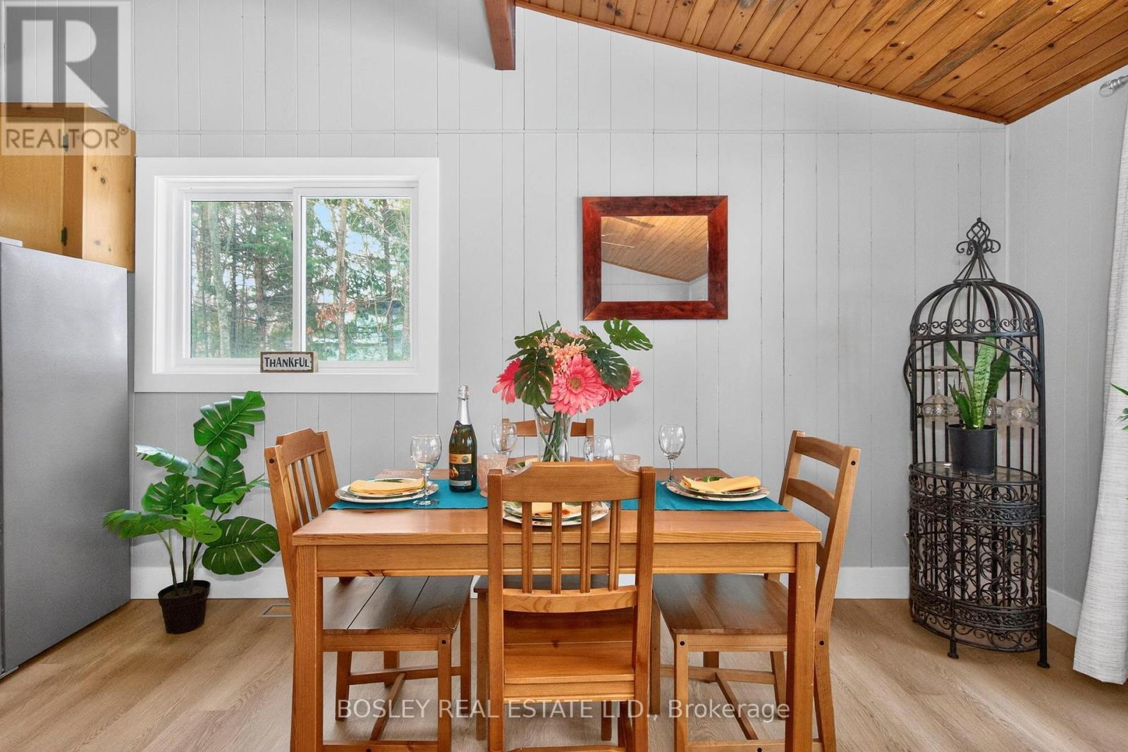 1204 Tiny Beaches Road N, Tiny, ON - Indoor Photo Showing Dining Room