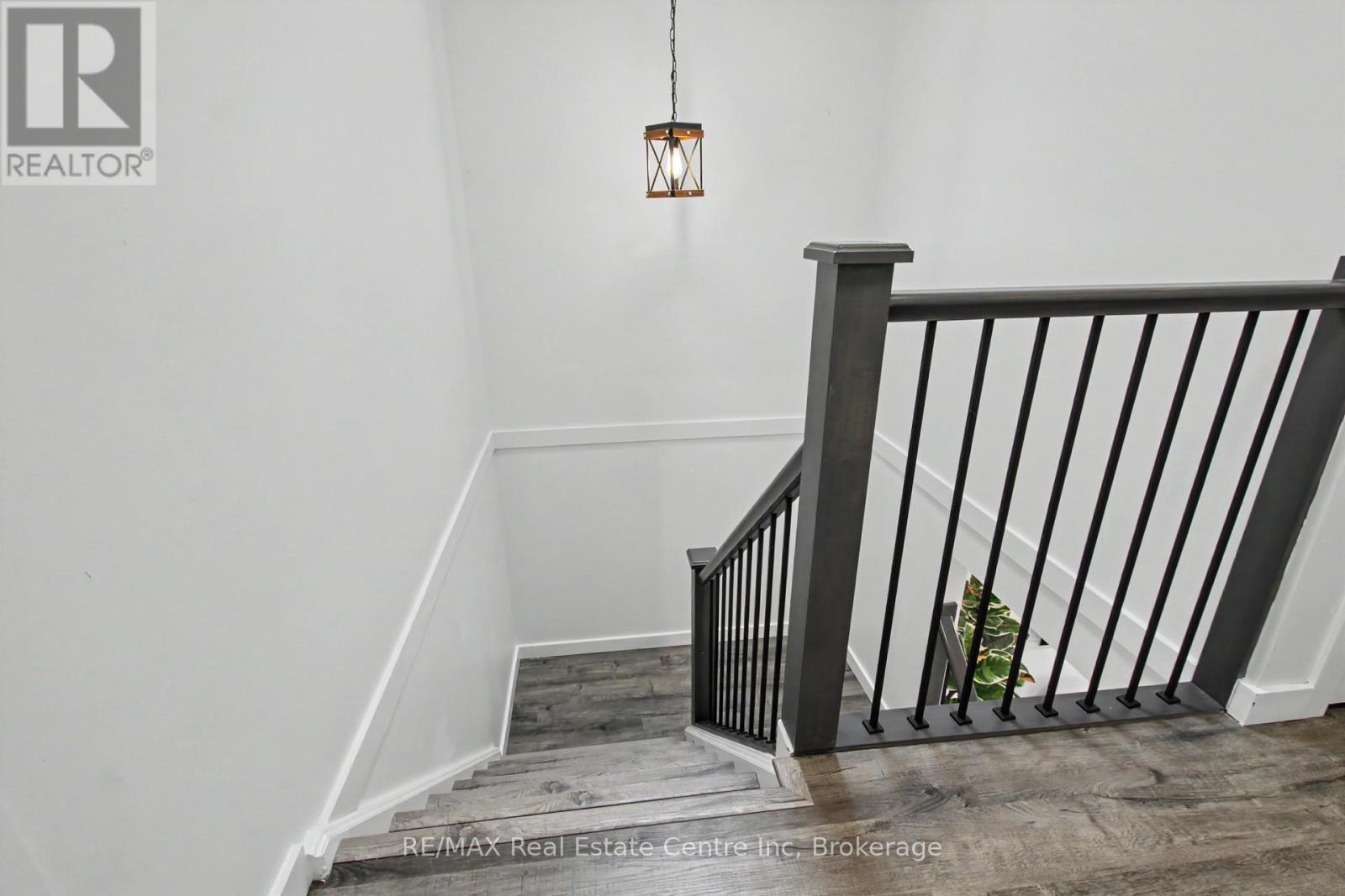 7 Wycliffe Place, Kitchener, ON - Indoor Photo Showing Other Room