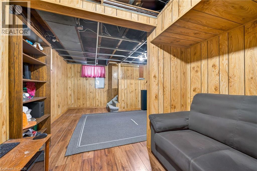 188 Park Row S, Hamilton, ON - Indoor