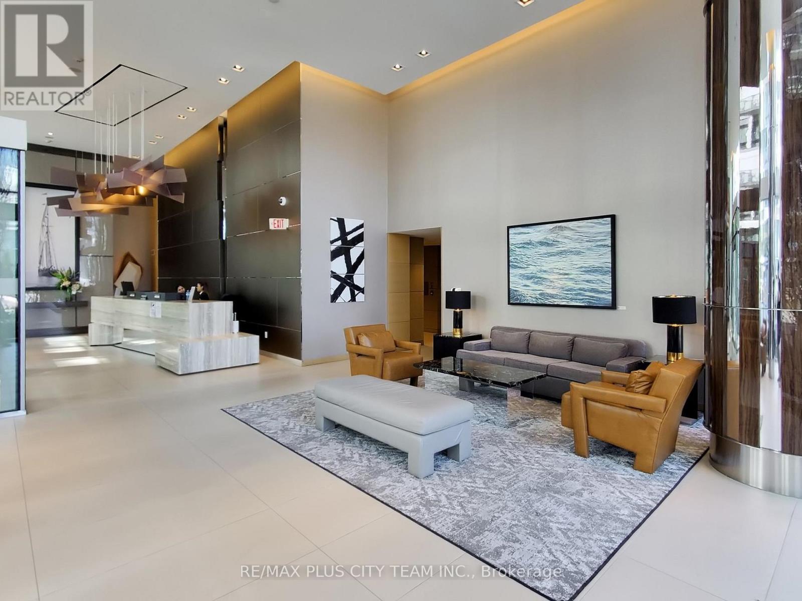 202 - 39 Queens Quay E, Toronto, ON - Indoor