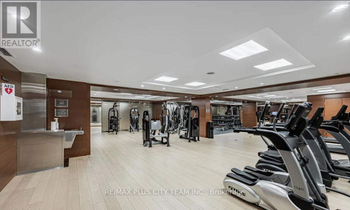 202 - 39 Queens Quay E, Toronto, ON - Indoor Photo Showing Gym Room
