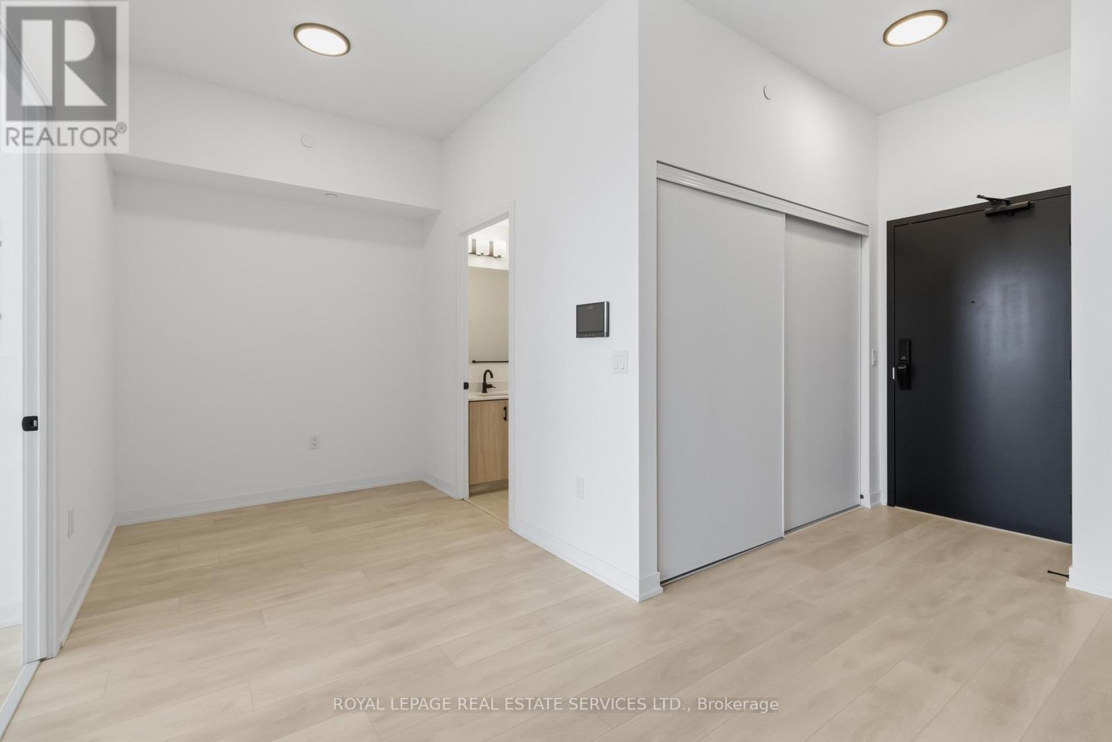 122 - 4878 Powers Common, Burlington, ON - Indoor Photo Showing Other Room