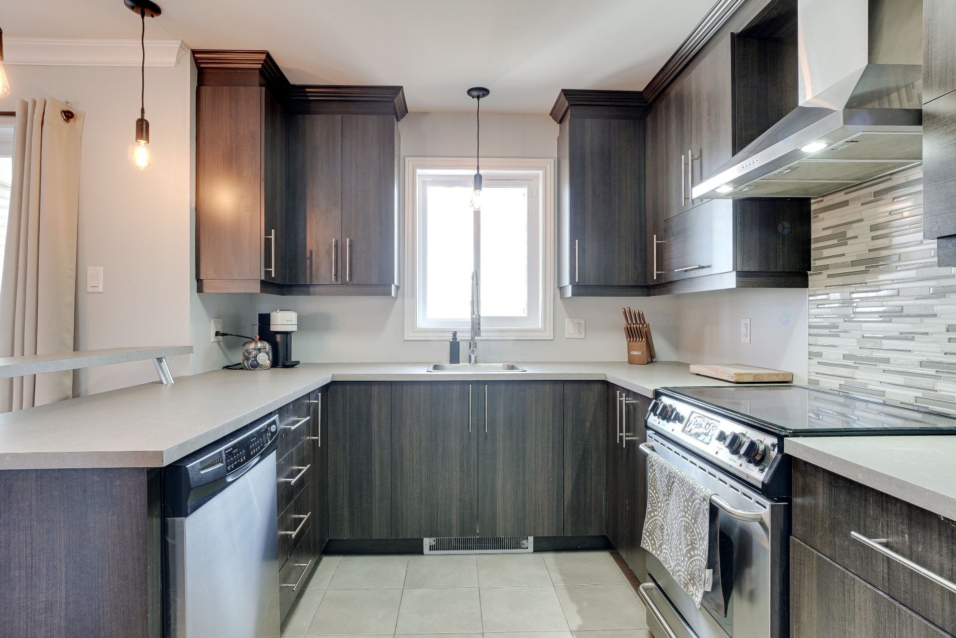 Kitchen - 71 Mtée De St-Sulpice, Saint-Sulpice, QC - Indoor Photo Showing Kitchen