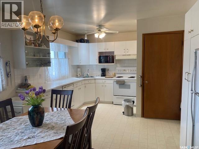 53 Gardiner Avenue, Regina, SK - Indoor