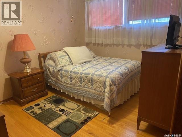 53 Gardiner Avenue, Regina, SK - Indoor Photo Showing Bedroom