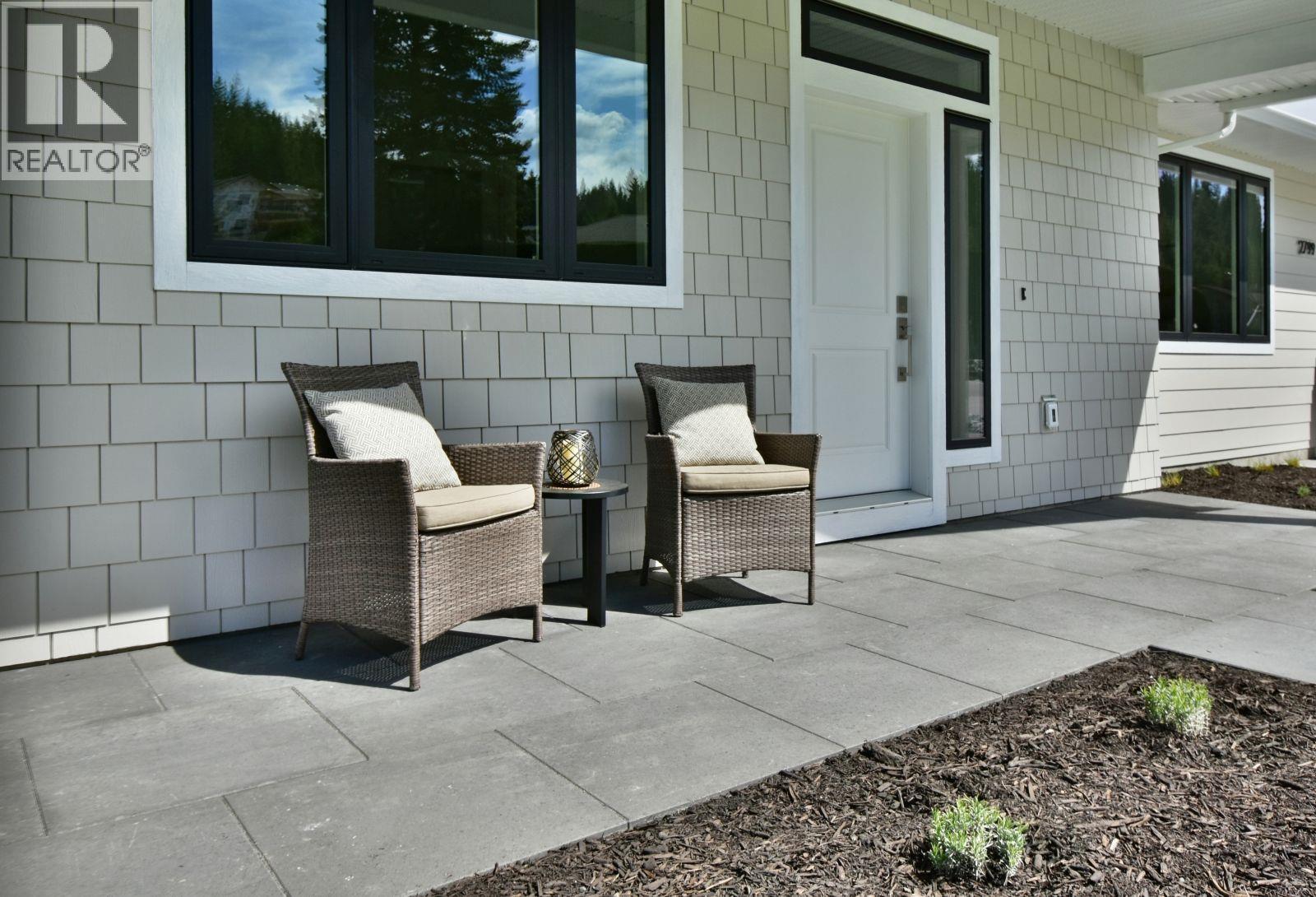 2799 Mountview Drive, Blind Bay, BC - Outdoor With Exterior