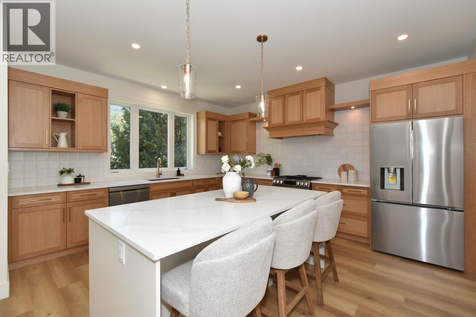 2799 Mountview Drive, Blind Bay, BC - Indoor