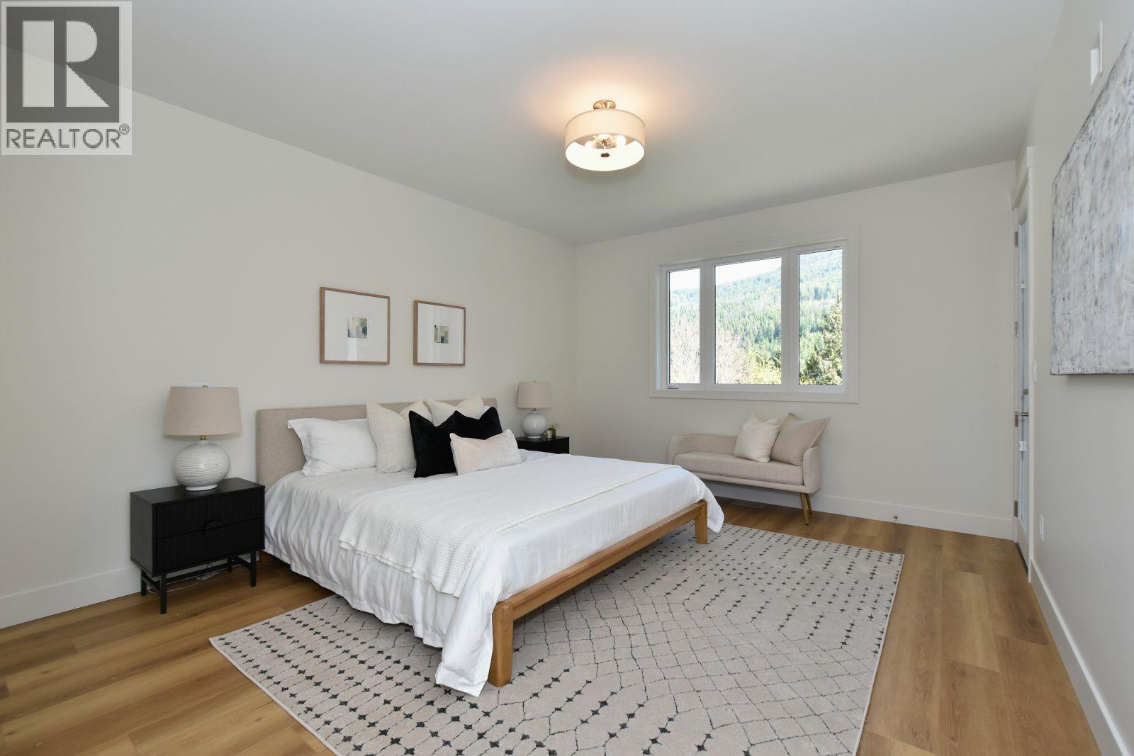 2799 Mountview Drive, Blind Bay, BC - Indoor Photo Showing Bedroom