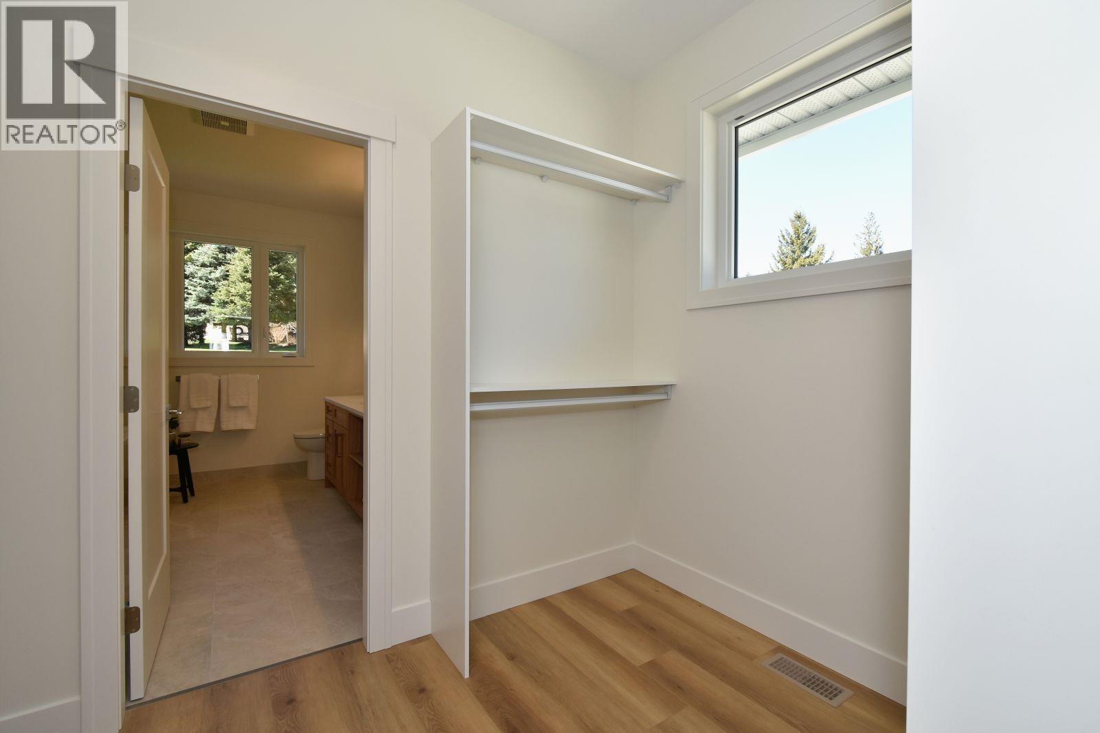 2799 Mountview Drive, Blind Bay, BC - Indoor