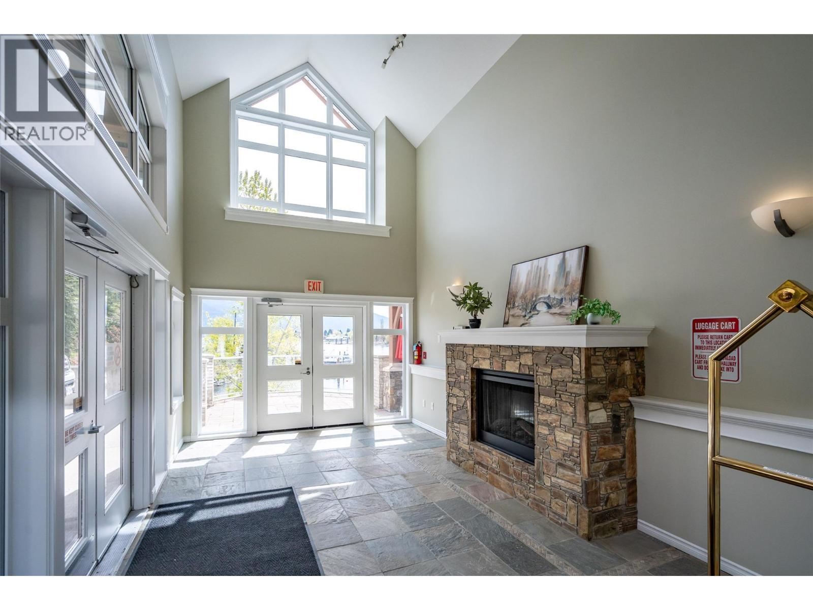 550 Rainbow Drive Unit# 302, Kaslo, BC - Indoor With Fireplace