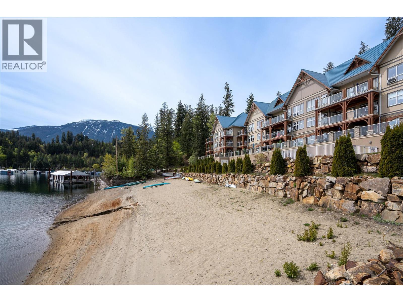 550 Rainbow Drive Unit# 302, Kaslo, BC - Outdoor With Balcony