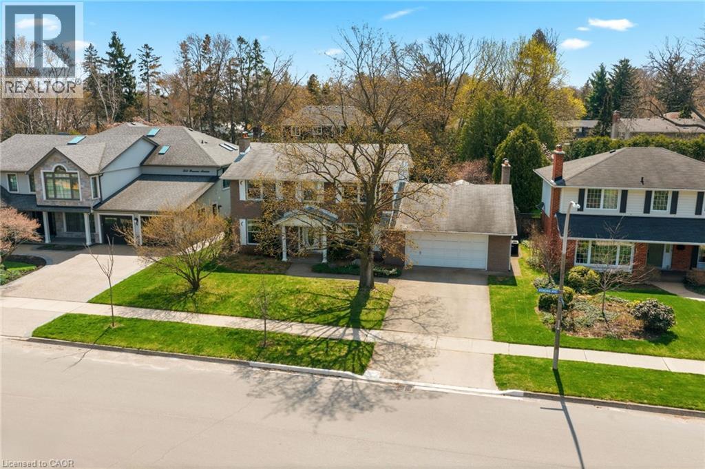 360 Pomona Avenue, Burlington, ON - Outdoor With Facade