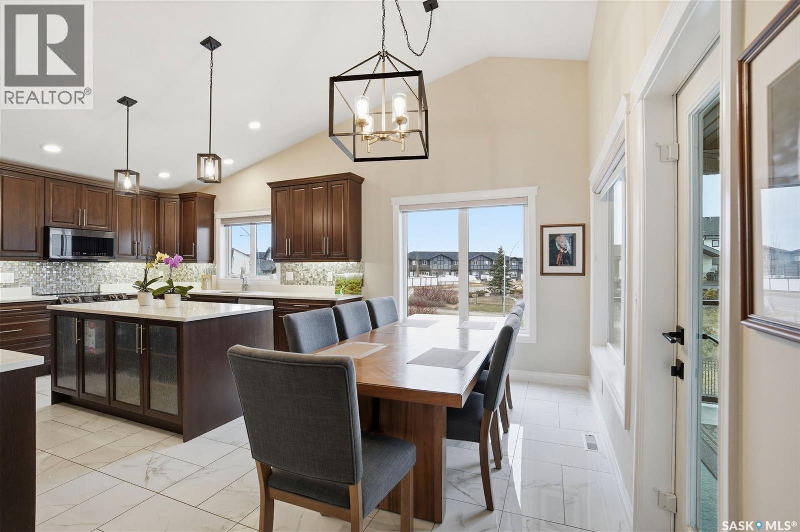 106 Johns Road, Saskatoon, SK - Indoor