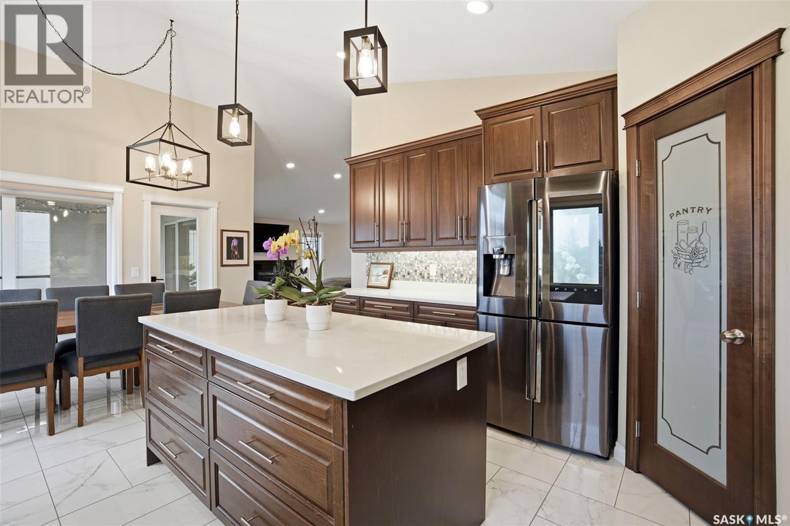106 Johns Road, Saskatoon, SK - Indoor Photo Showing Kitchen